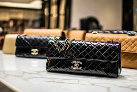 chanel包官网中国官网；中国chanel官网包包