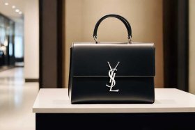 ysl女士包专柜正品 ysl女士包专柜正品图片