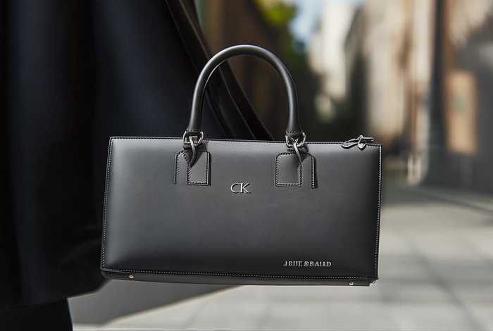ck 包包属于什么档次，ck品牌包属于什么档次