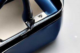 大品牌尼龙女包、大品牌尼龙女包图片