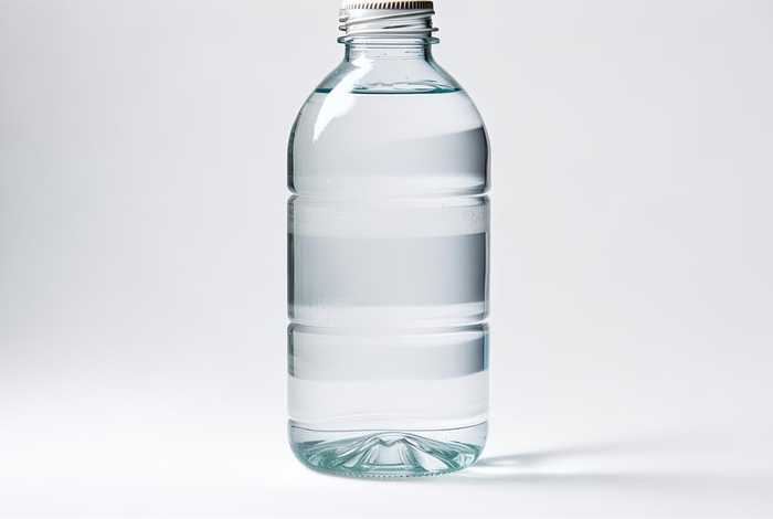 1块钱的矿泉水干净吗；一块钱的矿泉水干净吗