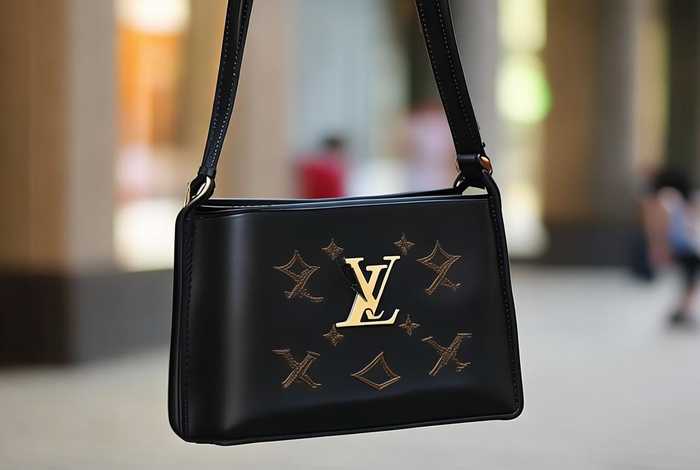 lv路易威登包包斜挎包，louis vuitton-路易威登favoritepm斜挎包