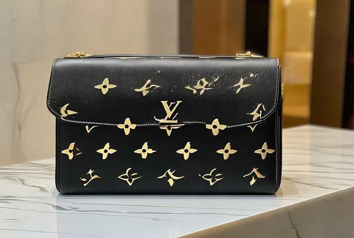 lv包包官网价格和图片女士、lv包包官网价格和图片女款