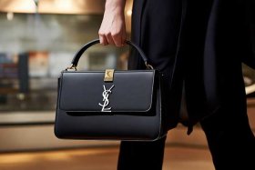 ysl官方旗舰店官网女包；ysl官方旗舰店官网女包是正品吗