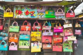 地摊卖包包顺口溜 地摊卖包包顺口溜怎么说