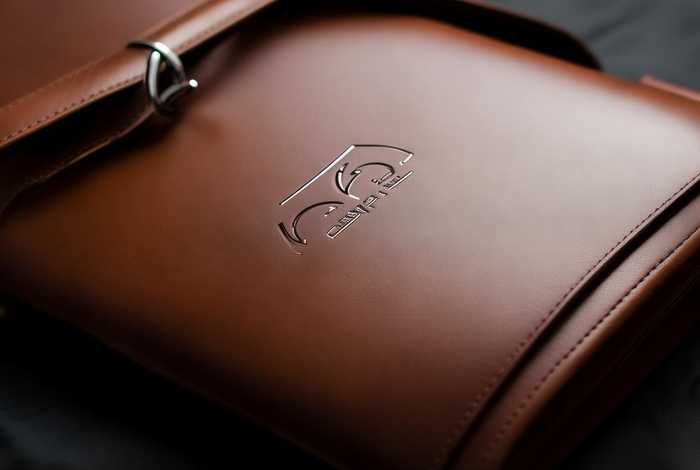 ckwq是什么档次的图标；ckwq的包包属于什么档次