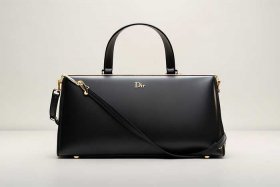 christine dior包，christine dior包包百搭款