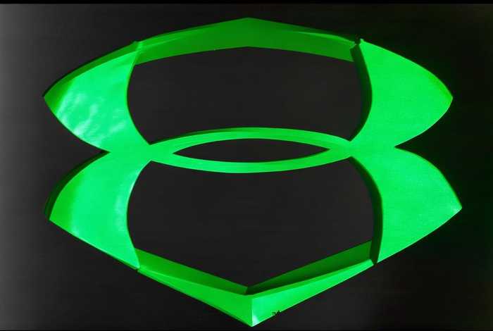 安德玛标志logo 安德玛标志logo真假对比