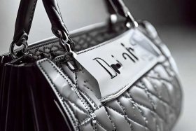 dior包官网图片价格，dior包包官网价格新款