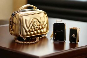 chanel香奈儿小金球相机包、香奈儿小金球手机包国内价格
