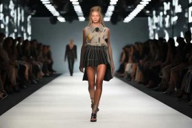 服装品牌排名前十名 服装排名前十的品牌