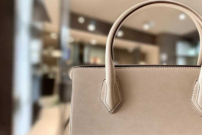 仿真名牌包包哪里有卖；仿真名牌包包哪里有卖的