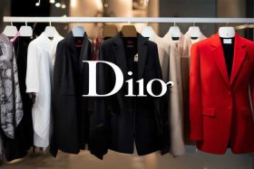迪奥标志logo衣服，迪奥标志logo衣服有几种