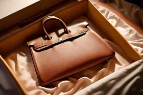 爱马仕铂金包多少钱一只 爱马仕铂金包原价多少钱