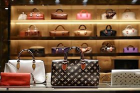 lv中国官方旗舰店官网包、lv中国官网旗舰店包包
