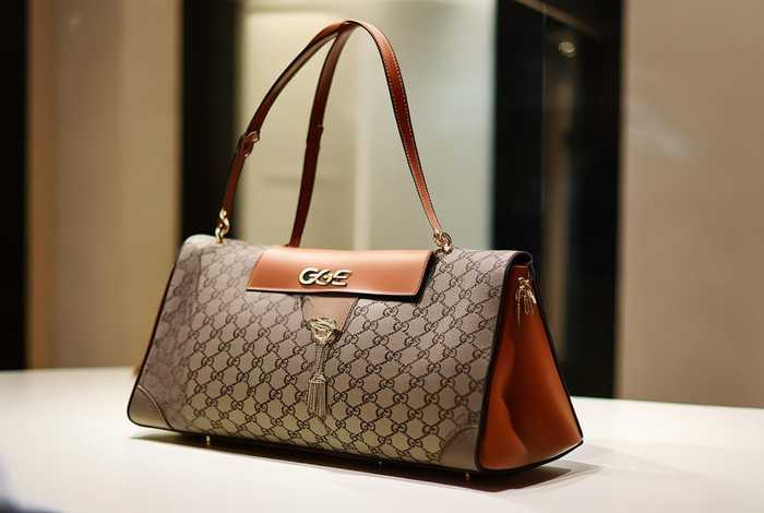 古驰女包官方网站 包包（古驰女包官方网站 旗舰店）
