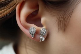 chanel官网耳钉20A - chanel官网耳钉20a
