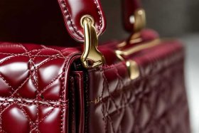 迪奥戴妃包怎么看是不是正品 - 迪奥戴妃包怎么看是不是正品的