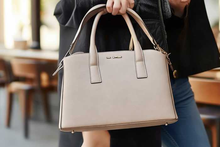 包包轻奢品牌排名学生；十大小众轻奢品牌包包学生