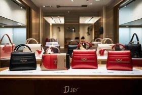 迪奥的包包一般多少钱 迪奥包多少钱一个