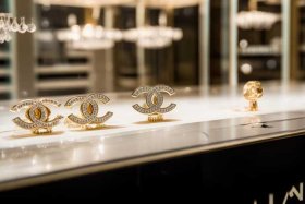 chanel耳钉专柜价格，chanel耳环专柜价格