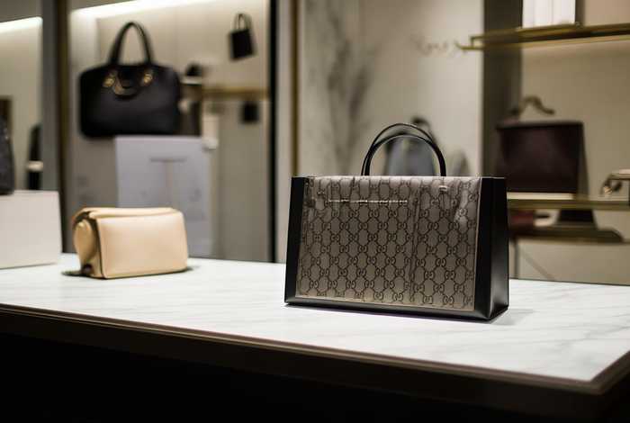 gucci官网旗舰店官方正品；gucci官网旗舰店官方正品是正品吗