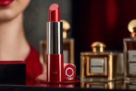 chanel和gucci哪个口红档次高（chanel和gucci香水哪个高档）