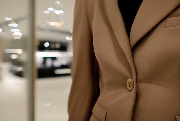 chanel boutique衣服；chanel boutique衣服标