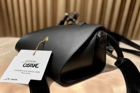 Loewe黑色包包二手价 - loewe黑色包包二手价