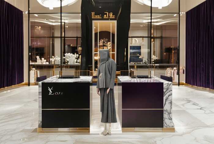 ysl和迪奥是什么关系 - ysl和迪奥是什么关系啊