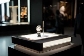chanel手表官方旗舰店直播间（chanel手表官方旗舰店直播间是正品吗）