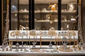 chanel饰品中国官网（chanel饰品官网中国）