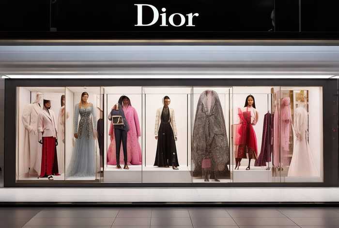 迪奥服装官网；迪奥服装官网首页