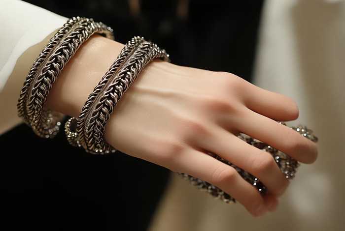 chanel手链手部展示、chanel手链所有款式