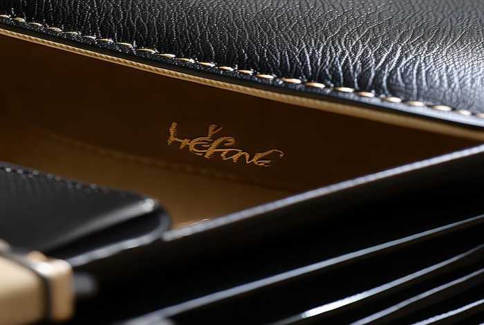 爱马仕铂金包真假（爱马仕铂金包真假辨别方法详解）