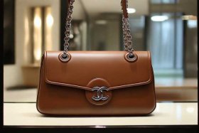 chanel双肩包价格，chanel背包双肩价格