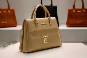 lv女包最便宜多少钱一个、lv女包最便宜的是哪一款多少钱