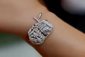 chanel珠宝的主要设计风格；chanel珠宝设计师