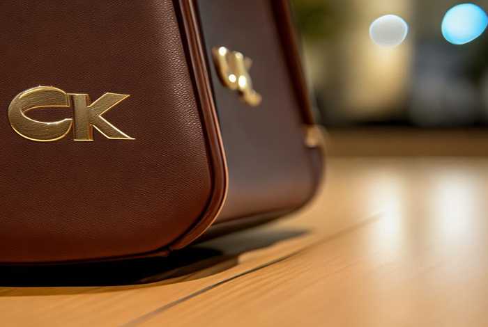 ck的包多少钱；ck的包多少钱一个