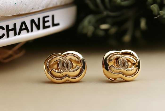 chanel耳钉定制、chanel耳钉真假对比