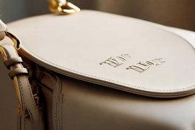 迪奥马鞍包图片，迪奥马鞍包细节图片