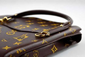 lv奢侈品包包官方网站（lv奢侈品包包官方网站查询）