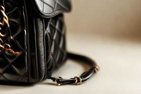 chanel包包双肩包布黑色 chanel vintage双肩包