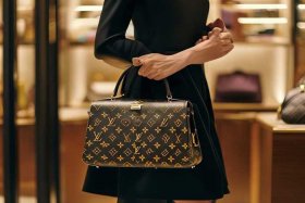 lv官方旗舰店官网女包经典款 lv官方旗舰店官网女包经典款传奇