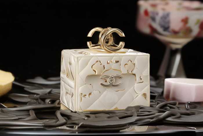 chanel流浪包容量 chanel流浪包小号容量