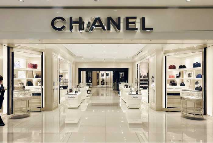 chanel香港专柜价格（香港chanel专柜电话）