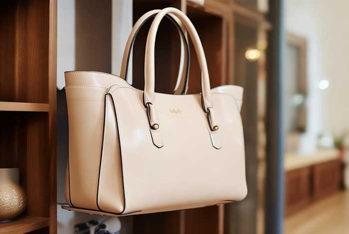 4到50岁能拎能背的女包、4到50岁能拎能背的女包图片