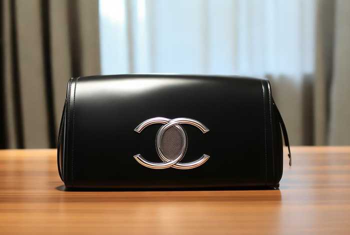 cc标志的包包（cc标志的包包是什么牌子的）