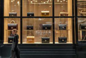 chanel女包价目表、chanel女包官网报价