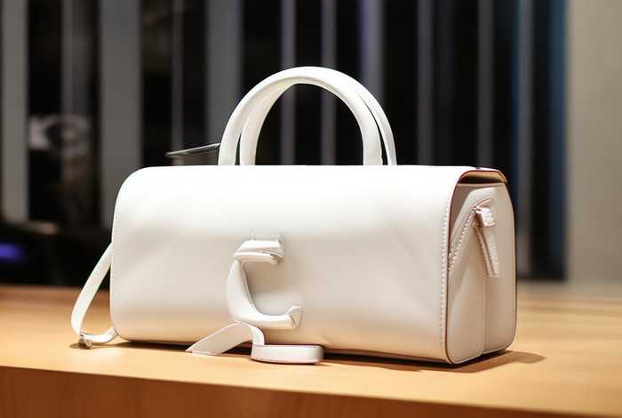 celine box、Celine Box小C字扣包包